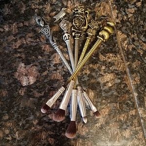 Harry Potter Hogwarts Makeup Brushes